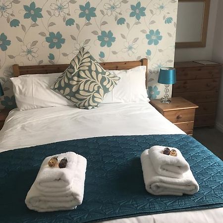 Riccarton Inn Currie Экстерьер фото
